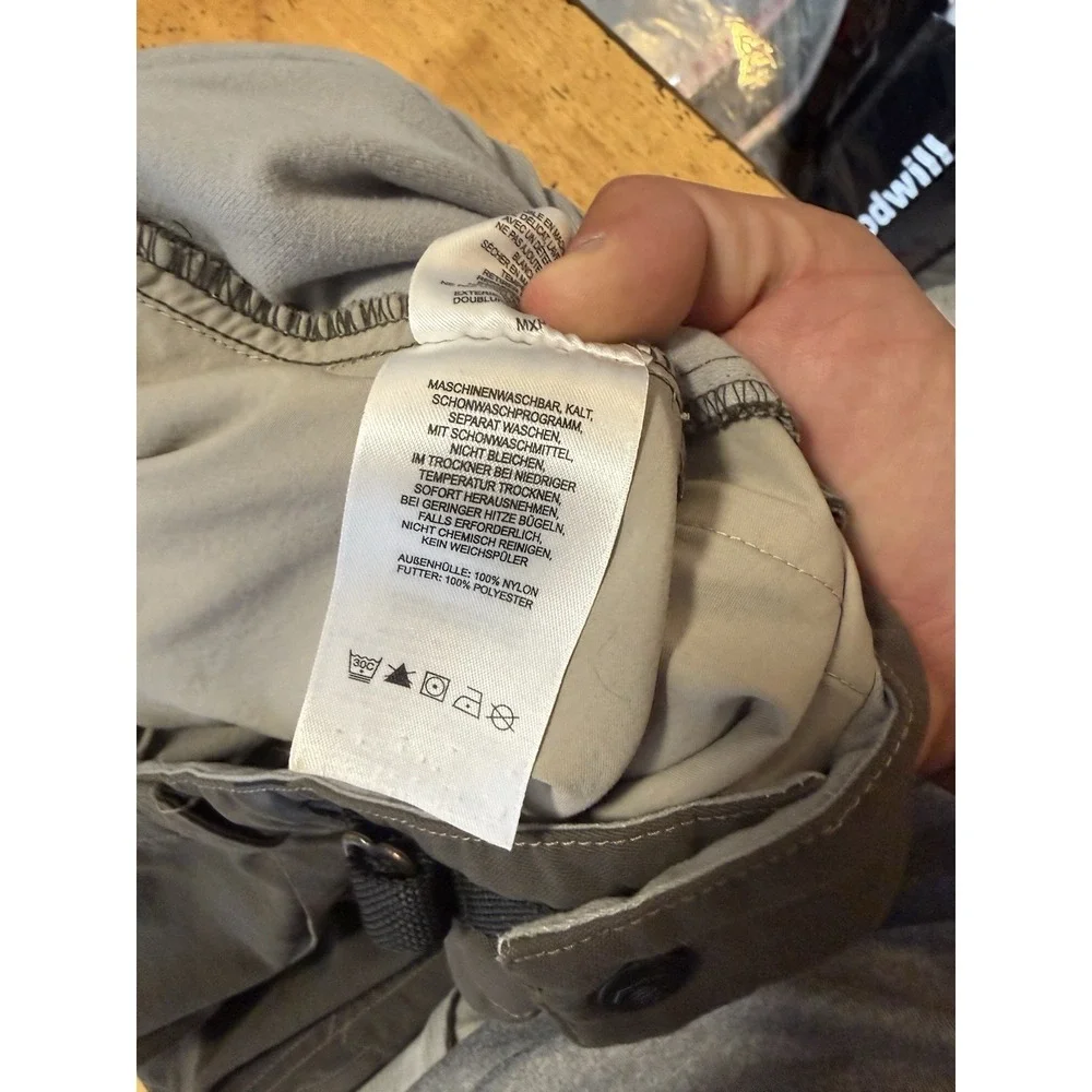 Mountain Hardwear Mens Pants Mens XL Ripstop Nylon w Polyester Lining. GOPCORE